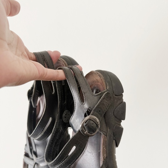 Keen Naples strappy leather sandals - Picture 6 of 8